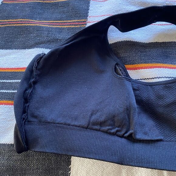 Avia Active Front Zip Sports Bra Gray & Black Padded Stretch Sports Bra - Picture 5 of 7